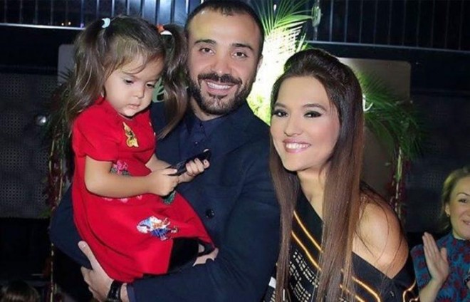 Demet Akalın ərindən boşandı - foto