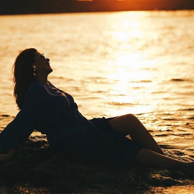 Əməkdar artist fotokamera qarşısında&nbsp;