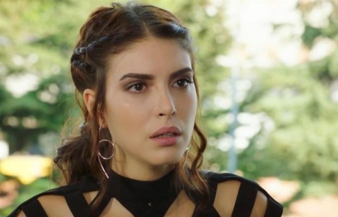 Dəniz Baysal "Söz" serialında rol alacaq - video
