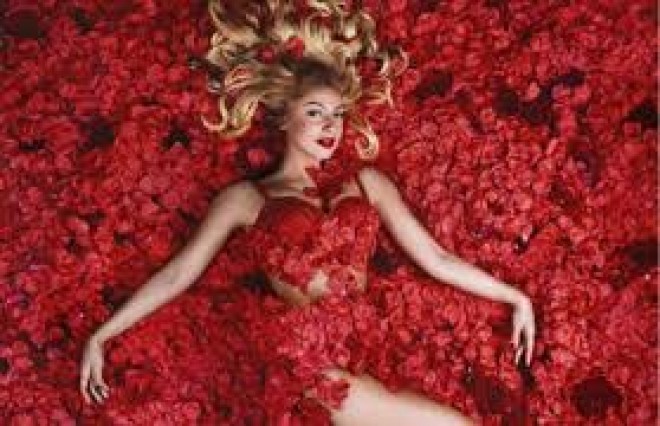 Hadisənin yarıçılpaq şəkli bəyənildi