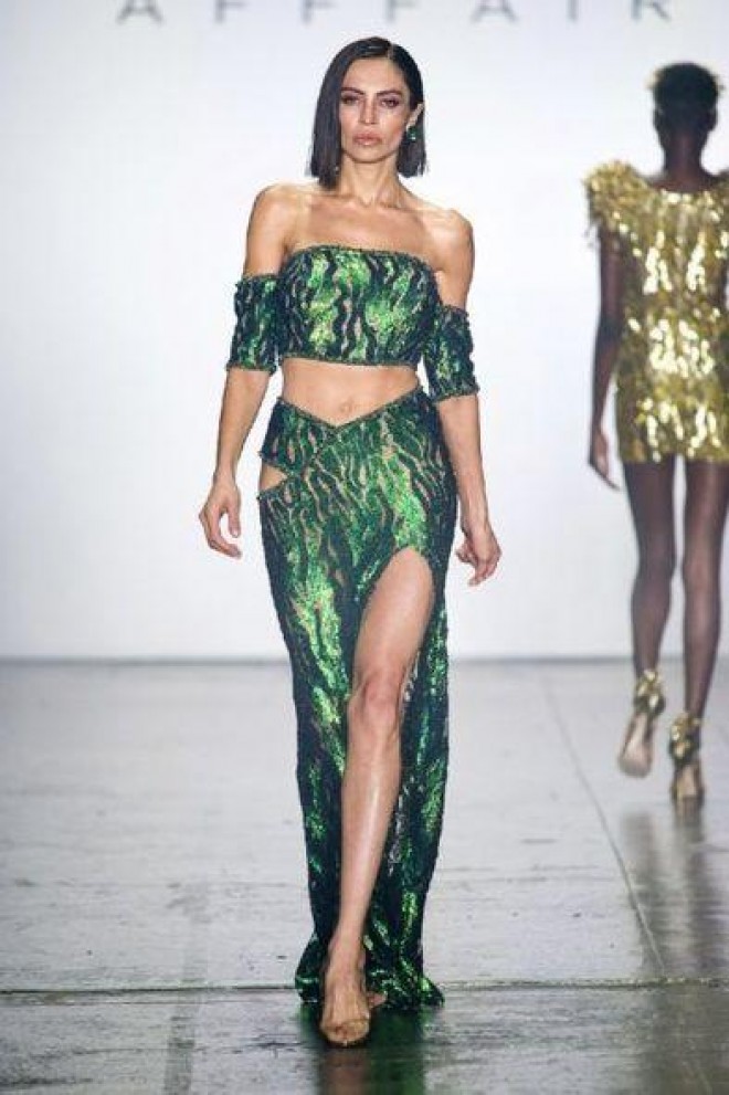 Model Günay Musayeva&nbsp;podiuma çıxdı - foto