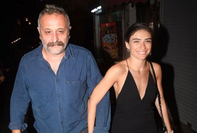 Aktrisa rejissor sevgilisi ilə - foto