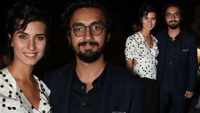 Tuba Büyüküstün&nbsp;toya sevgilisi ilə gəldi - foto