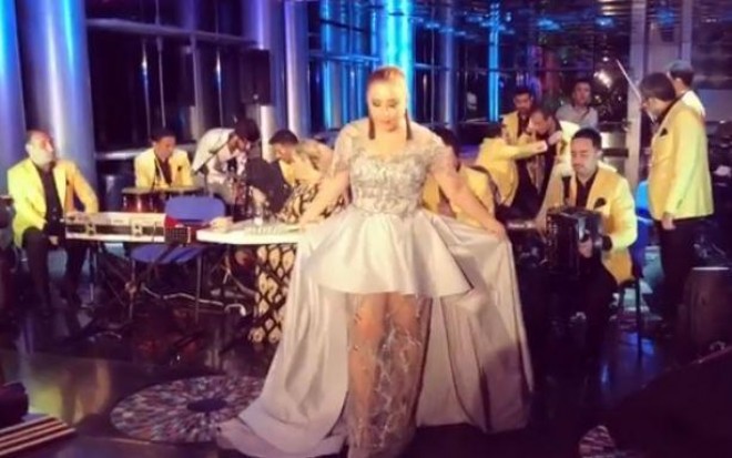 Xatirə İslamın qısa ətəkli libası bəyənilmədi - video