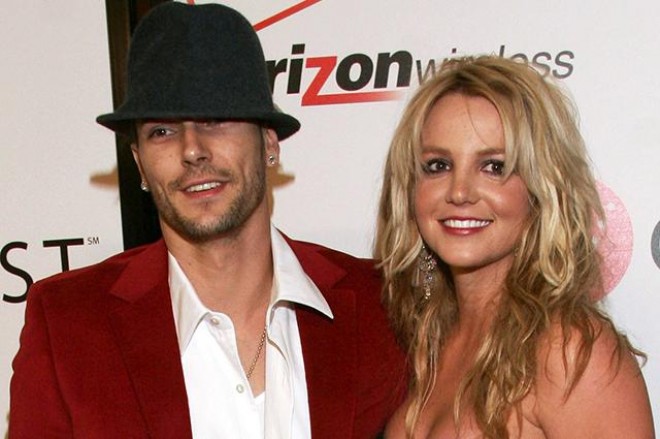 Müğənni ilə keçmiş əri arasında məhkəmə davam edir&nbsp;