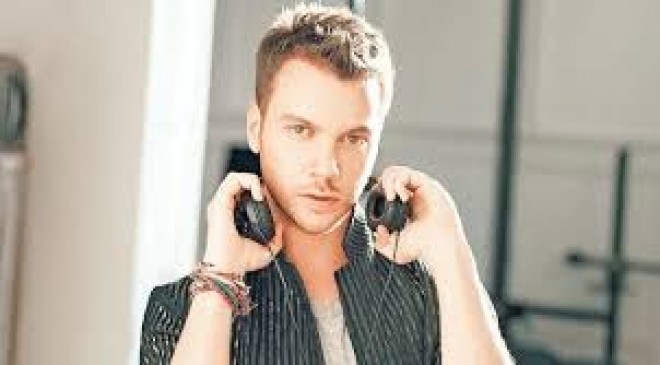 Müğənni indi də aktyor olur