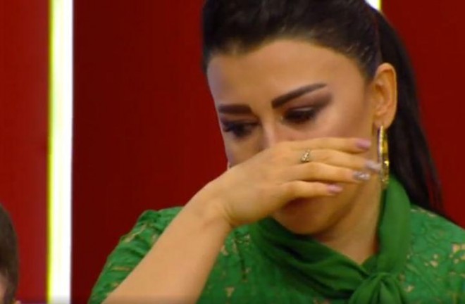 Rəqqasə Fatimə göz yaşlarına boğuldu