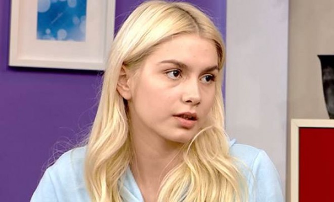 Gənc müğənni məhkəməyə getdi