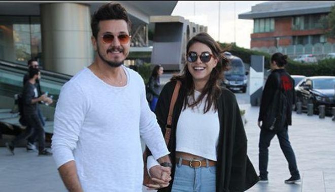 Aktrisa sevgilisi ilə toy tarixini açıqladı