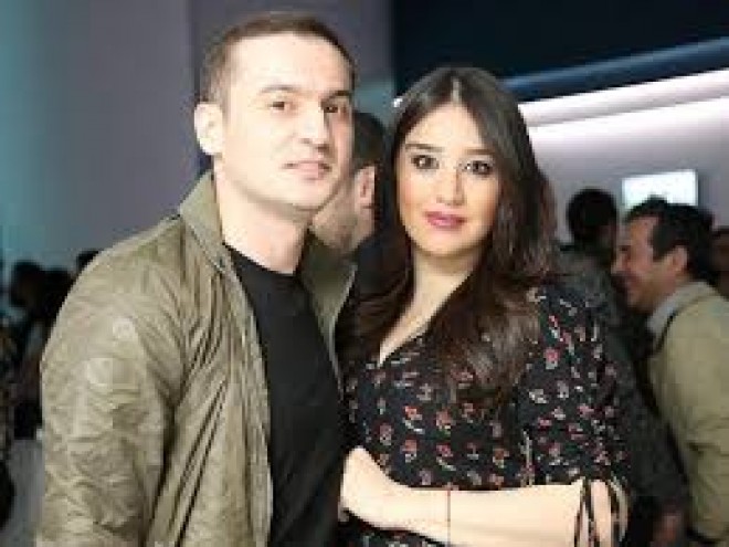 Müğənni ailəliklə verilişə qatıldı