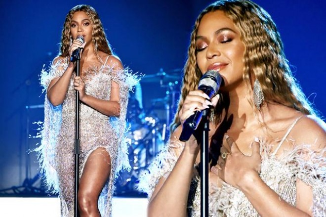 Beyons xeyriyyə konsertinə qatıldı - foto