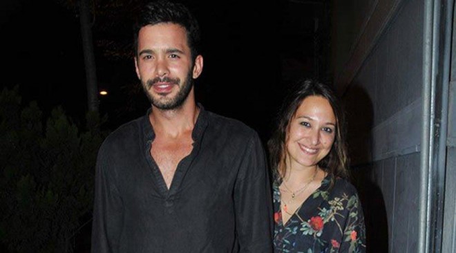 Aktyor ayrılıq xəbərini yalanladı