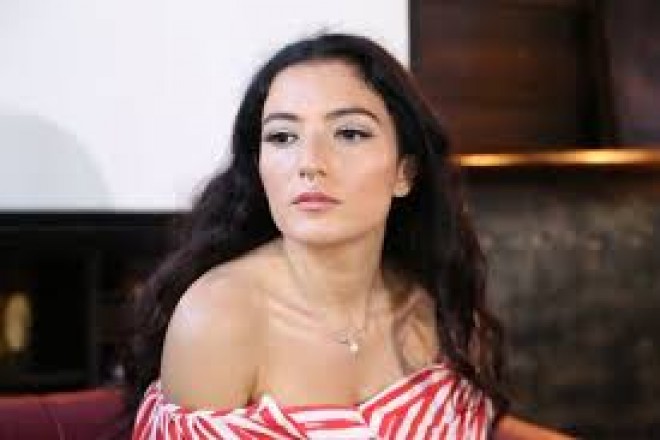 Dilarə Kazımova səsini sığortaladır