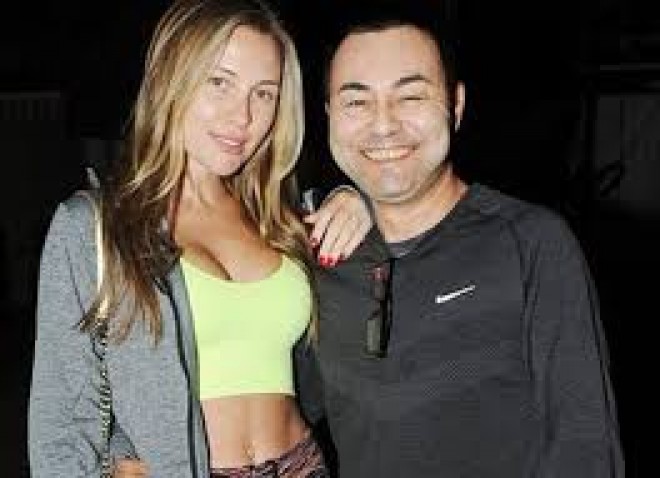 Sərdar Ortacın xanımı xəsarət aldı