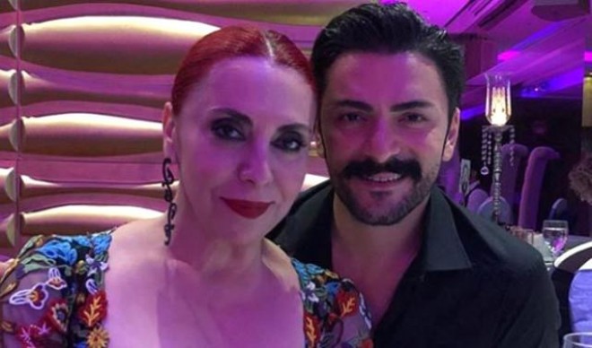 “Yeni gəlin”in aktrisası sevgilisi ilə göründü