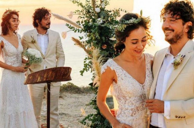 Aktrisa rejissor ilə ailə qurur