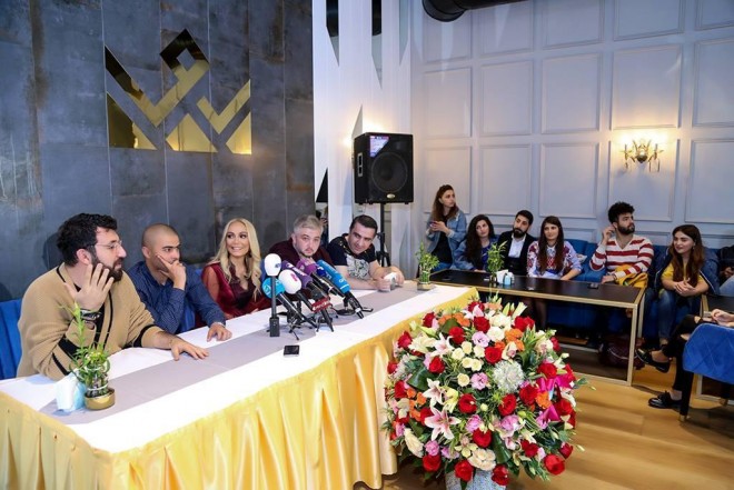 Nura Suri “Sevgi romanı”nı təqdim etdi - foto+video