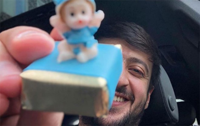 Əməkdar artistin övladı dünyaya gəldi