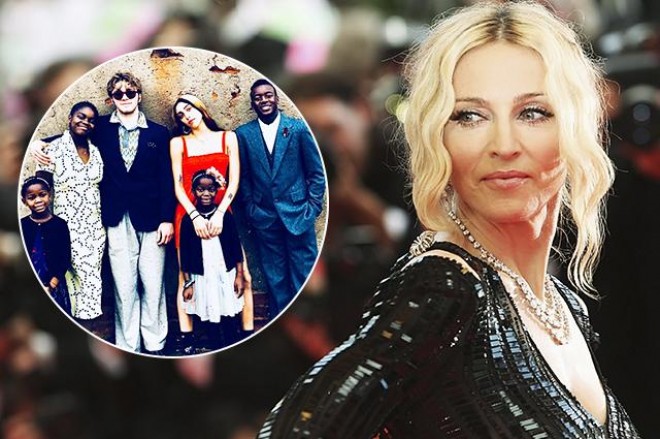 Madonna 6 övladına görə şükr etdi
