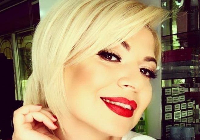 Zümrüd radioda aparıcı oldu