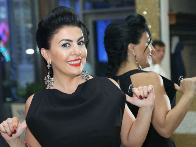 Aşıq Samirənin şəkli müzakirə yaratdı