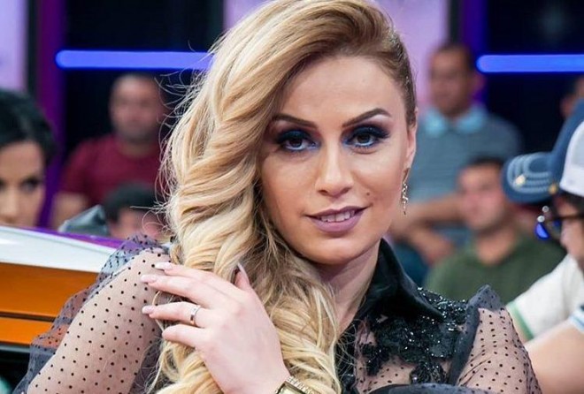 Roza Zərgərli fərqli obrazda - foto