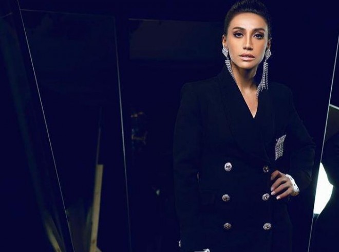 "Neçə aydır qaşlarımı almıram" - Röya Ayxan&nbsp;