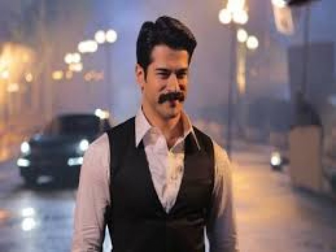 Aktyorun arxiv fotosu bəyənilmədi