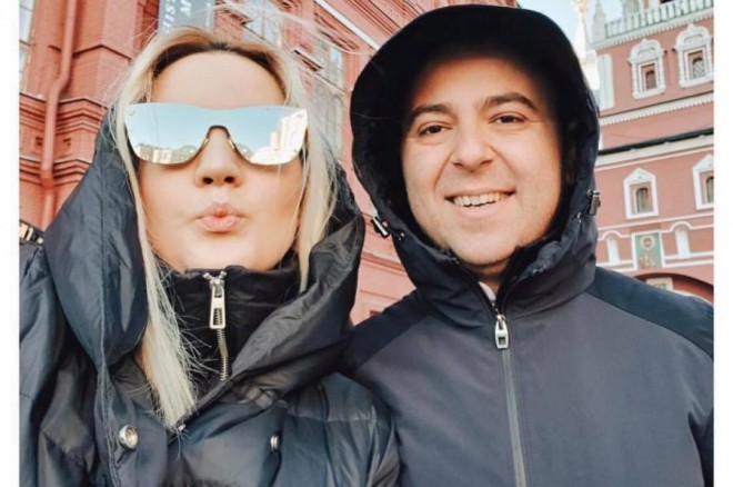 "Ağsaqqal" xanımı ilə Moskvada dincəlir