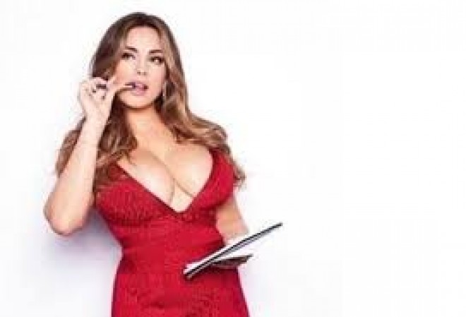 Model evlilik təklifini "qəbul etdi"