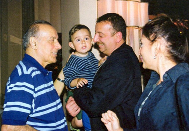 Ülu öndərlə bağlı arxiv ŞƏKİLLƏRİ