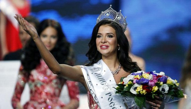 "Мисс Россия-2015" qalibi deputat köməkçisi oldu