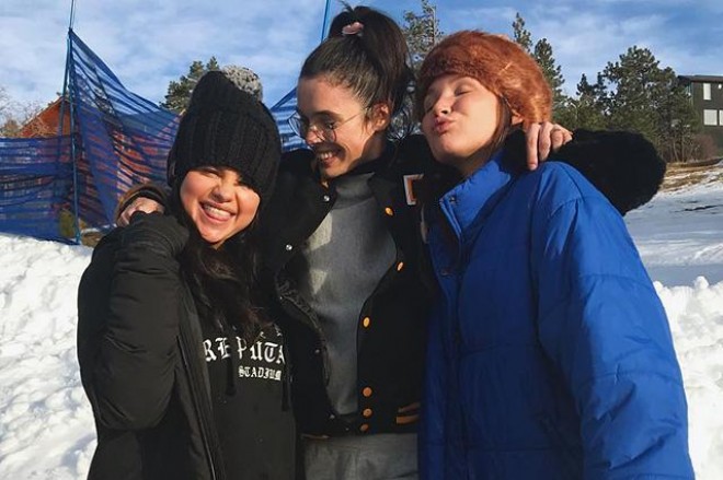 Selena Qomes dostları ilə istirahətə getdi - foto 
