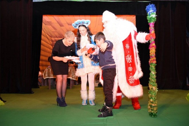 “Şaxta babaya məktub” xeyriyyə aksiyası oldu - foto