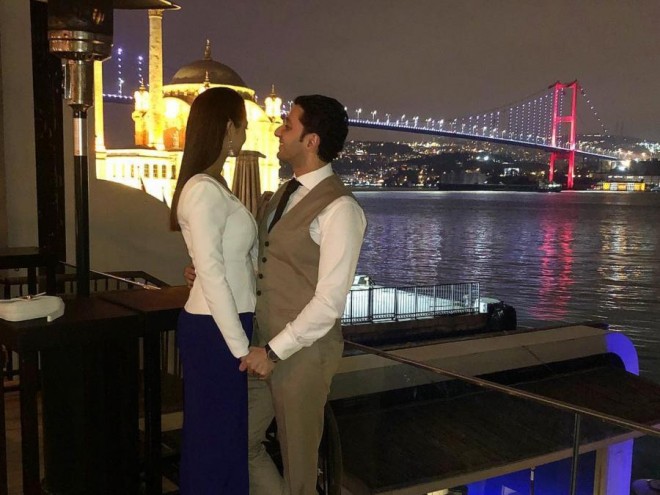 Xəyyam Nisanov xanımını foto&nbsp;ilə təbrik etdi