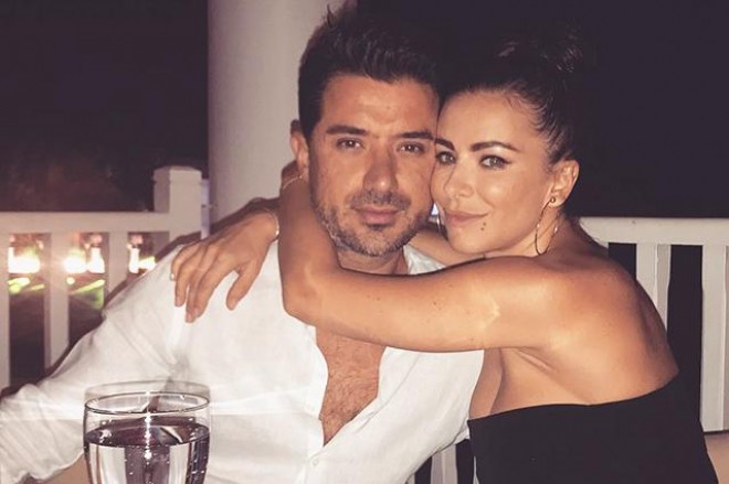 Ani Lorak ərindən rəsmən boşanır