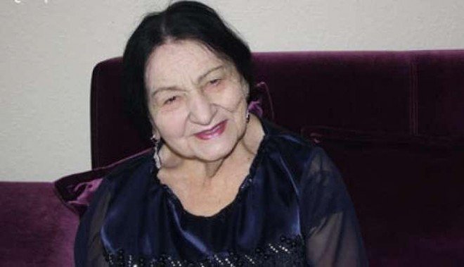 Şəfiqə Axundovanın doğum günüdür