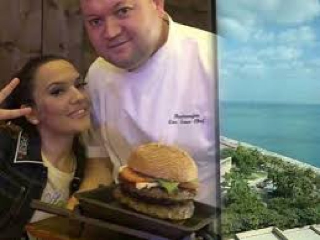 Demet Akalın Dubayda dincəlir - foto