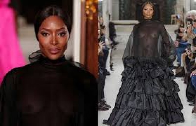 Model podiuma tüldə çıxdı - foto