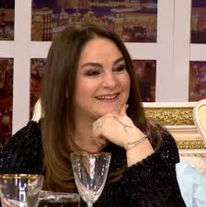 Əməkdar artist aparıcını ittiham etdi