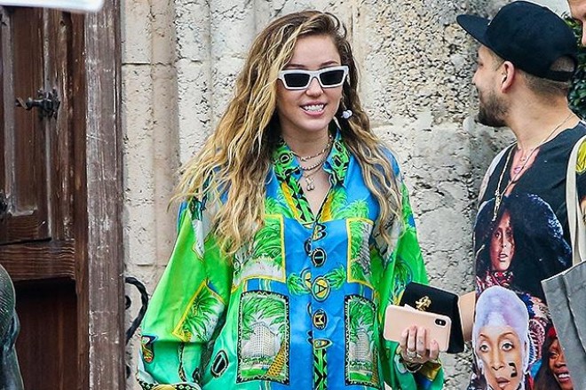 Müğənni&nbsp;bal ayı üçün Mayamiyə getdi