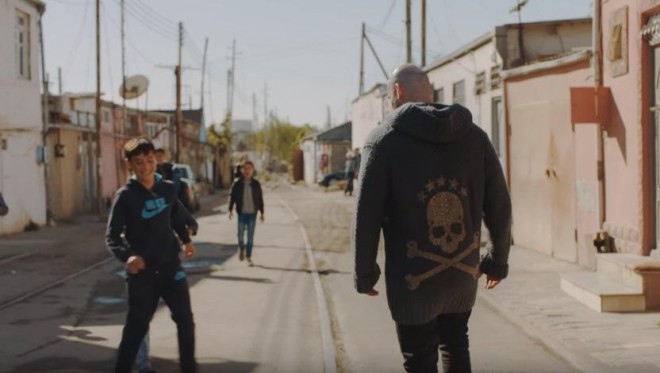 Rus müğənni Bakıda klip çəkdirdi - video