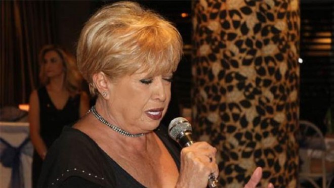 Tülay Özerin səhnədə halı pisləşdi&nbsp;