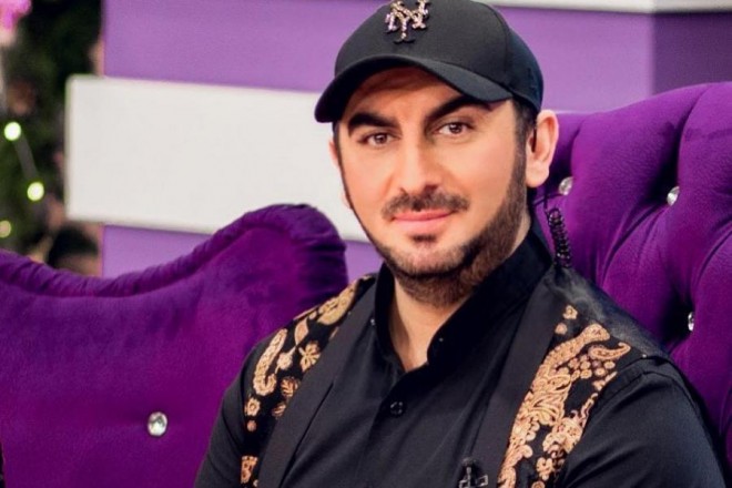 Tolik uşaqlıqda belə olub