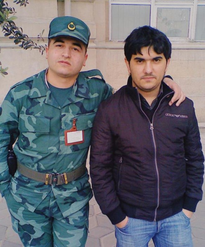 Aktyor-aparıcı arxiv fotosunu paylaşdı