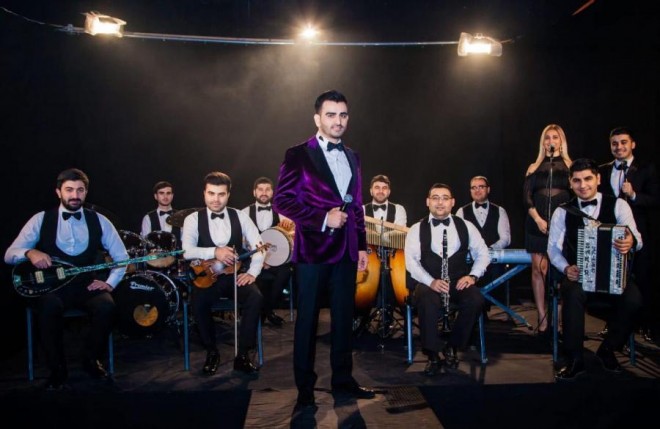 Yeni video-rolik "Popuri" adlanır - video