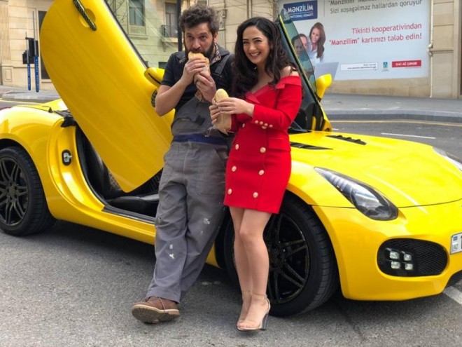 Müğənni Seeya Bakıya gəldi