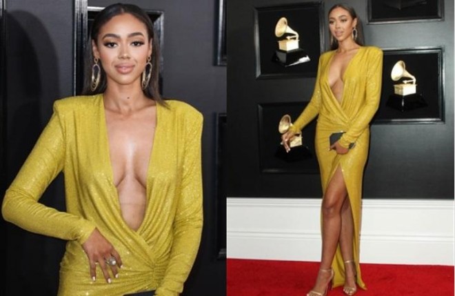 Bella Harris feyimi ilə göz oxşadı - foto