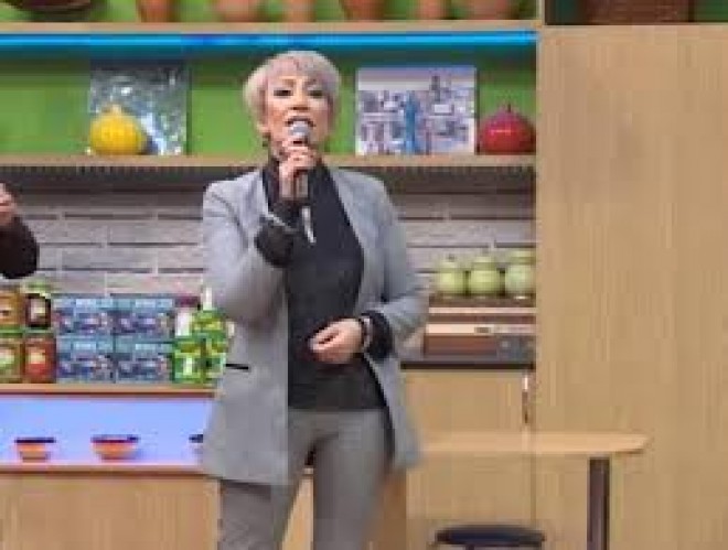 Nahidə Orucova müğənniliyə başlayır