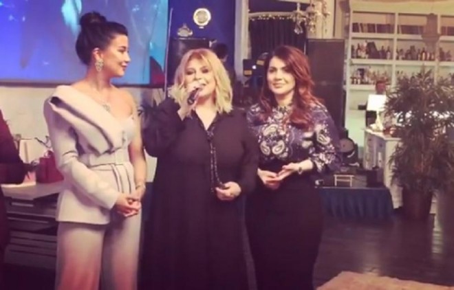 Əməkdar artist qızına ad günü keçirdi - video